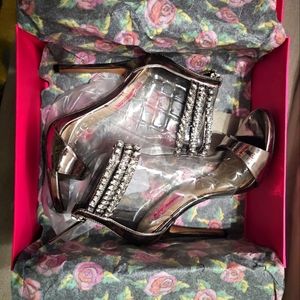 Betsey Johnson bling chrome heels sz 7.5